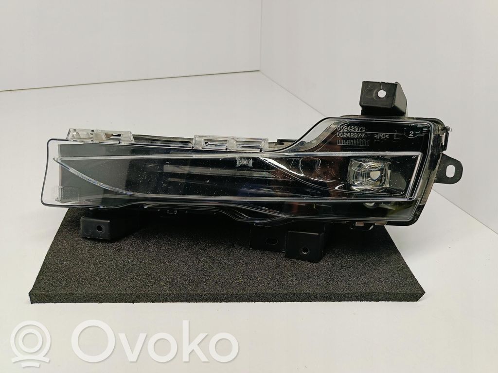 Tesla Model Y LED dienas gaisma 