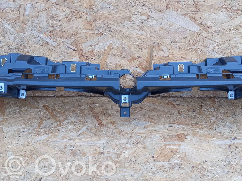 Fiat Grande Punto Radiatoru paneļa augšējā daļa (televizors) 