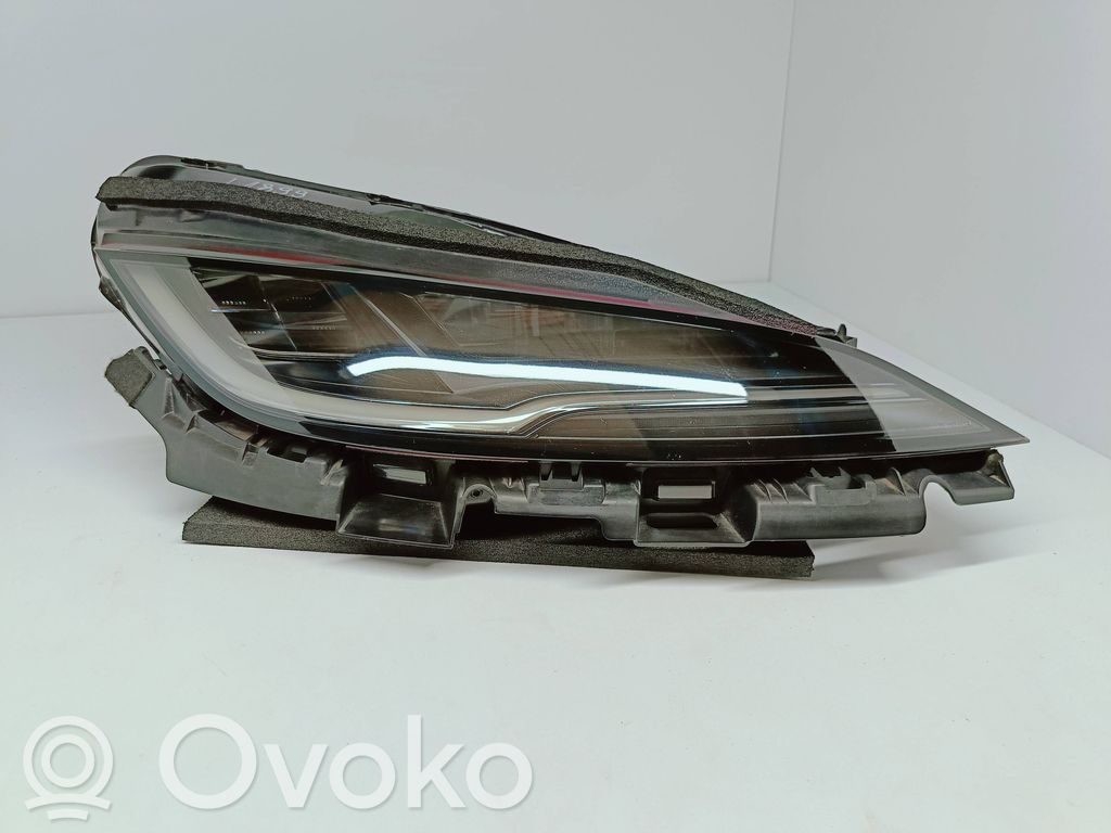 Tesla Model 3 Highland Priekinis žibintas 