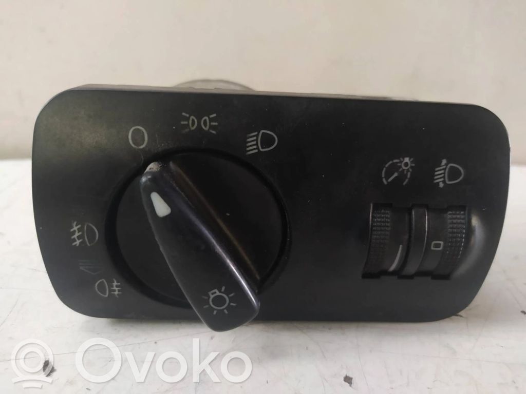 Seat Ibiza II (6k) Interruptor de luz 