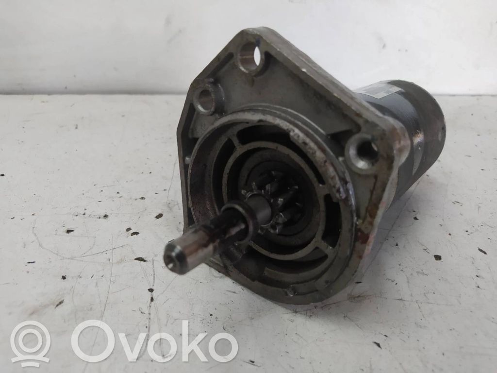 Motor de arranque   671399