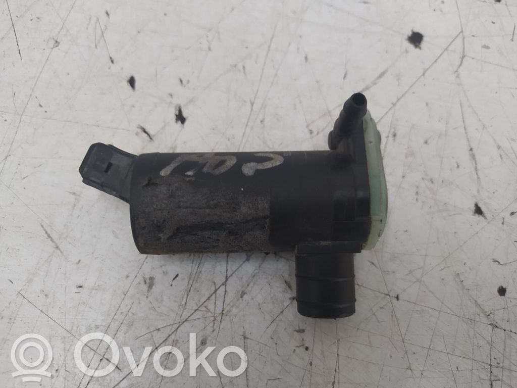 Windscreen/windshield washer pump   93BB17K624BA
