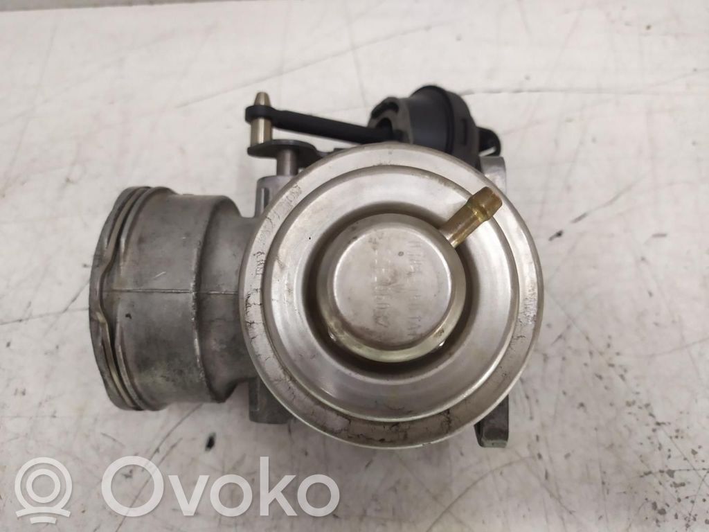 Válvula EGR   038131501AT