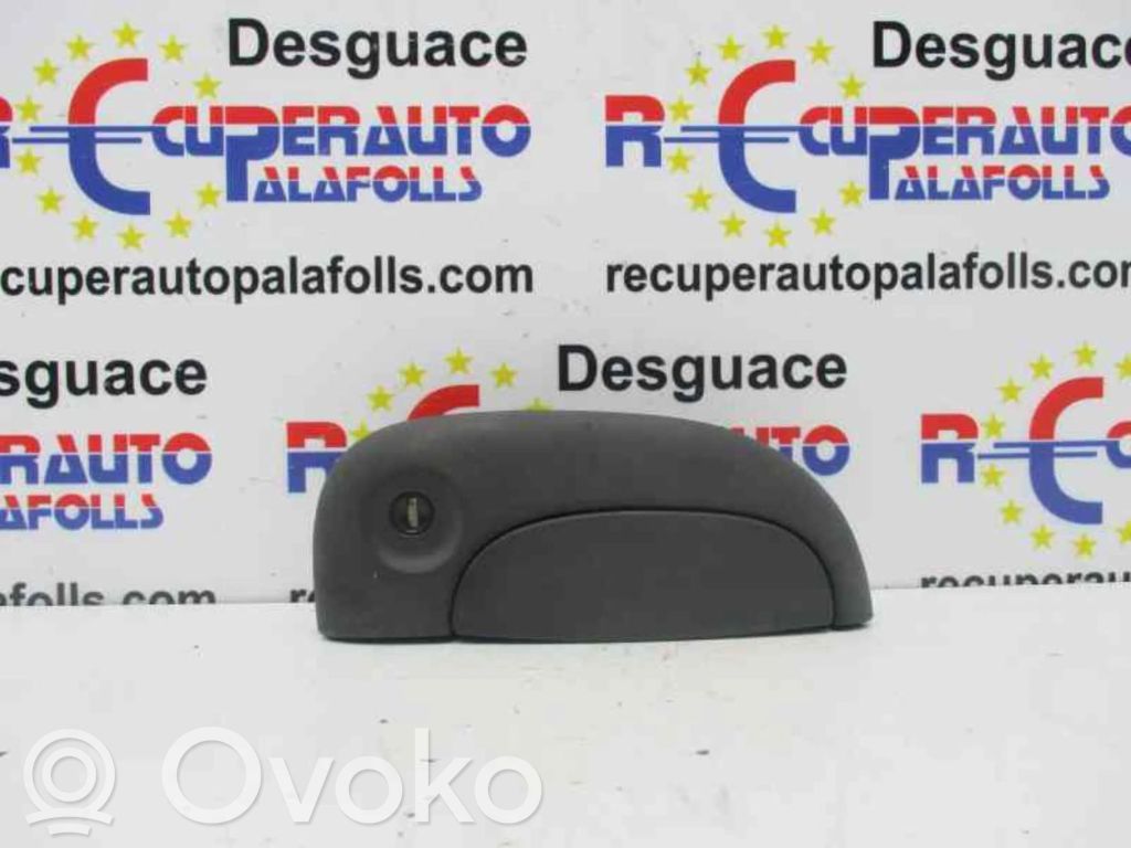 Renault Kangoo I Otros repuestos del exterior 