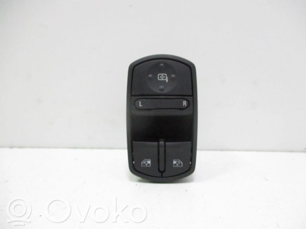 Electric window control switch