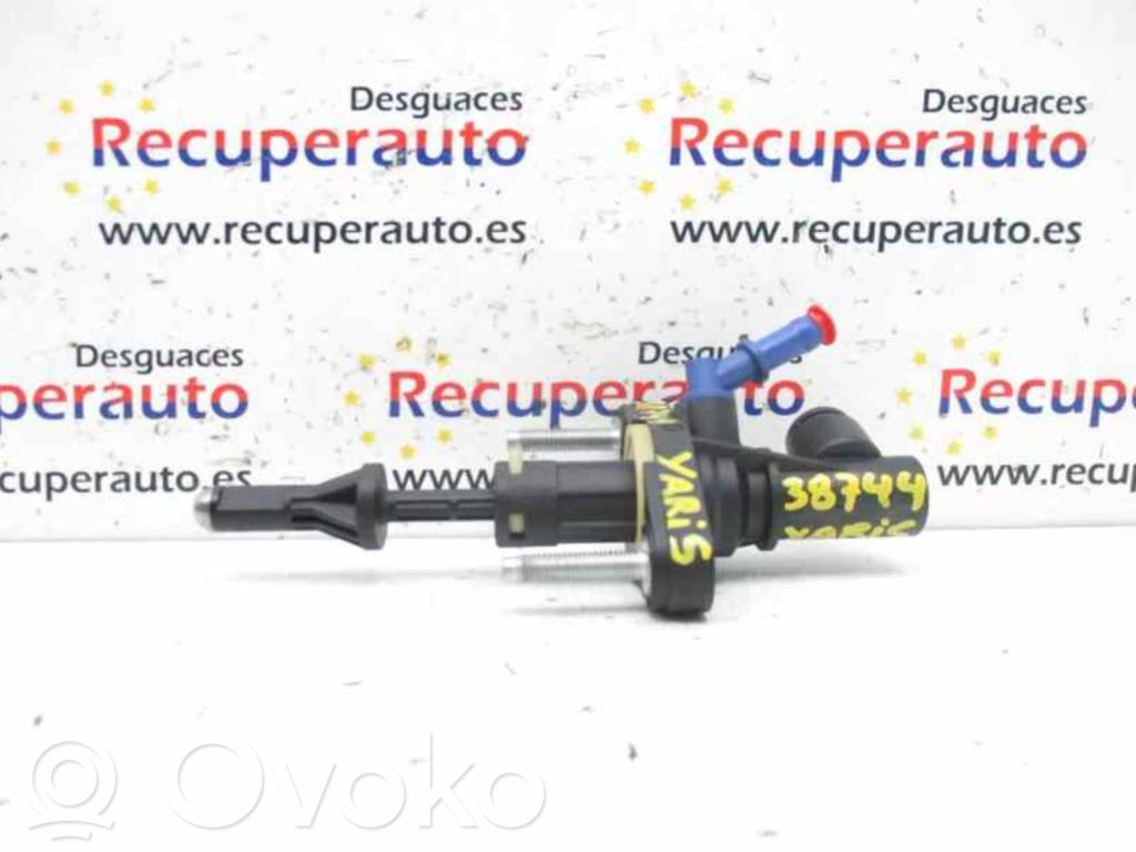 Toyota Yaris Siłownik sprzęgła / Wysprzęglik 
