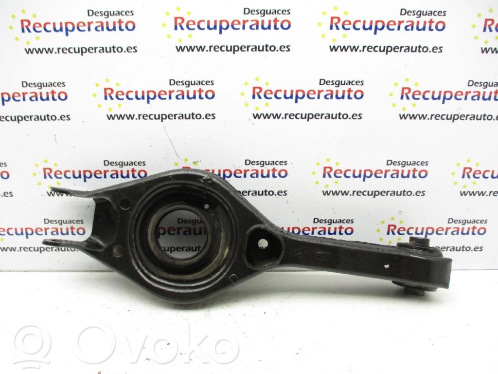 Brazo de suspensión trasero