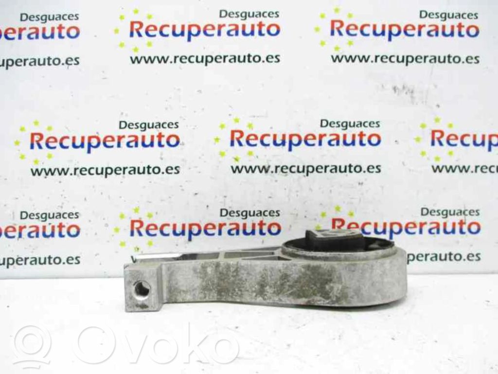 Engine mounting bracket