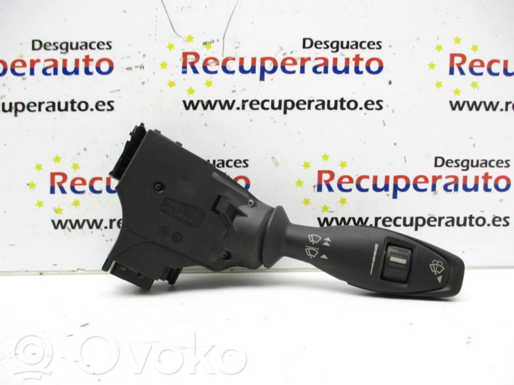 Interruptor del limpiaparabrisas   8A6T17A553AC