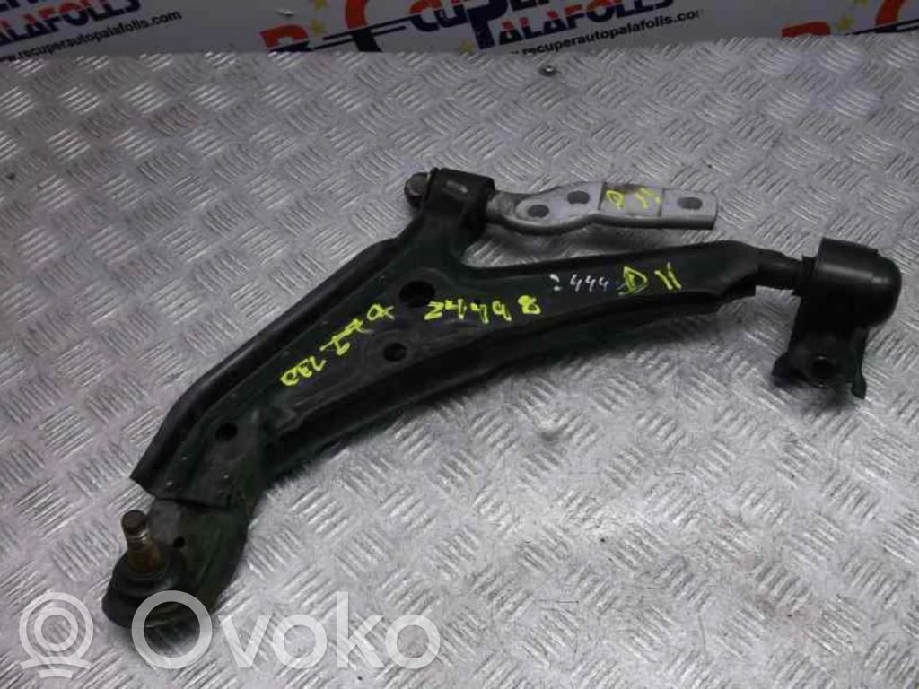 Nissan Primera Querlenker Achsschenkel vorne 