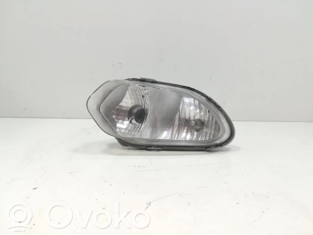 Miglas lukturis priekšā   92201A2