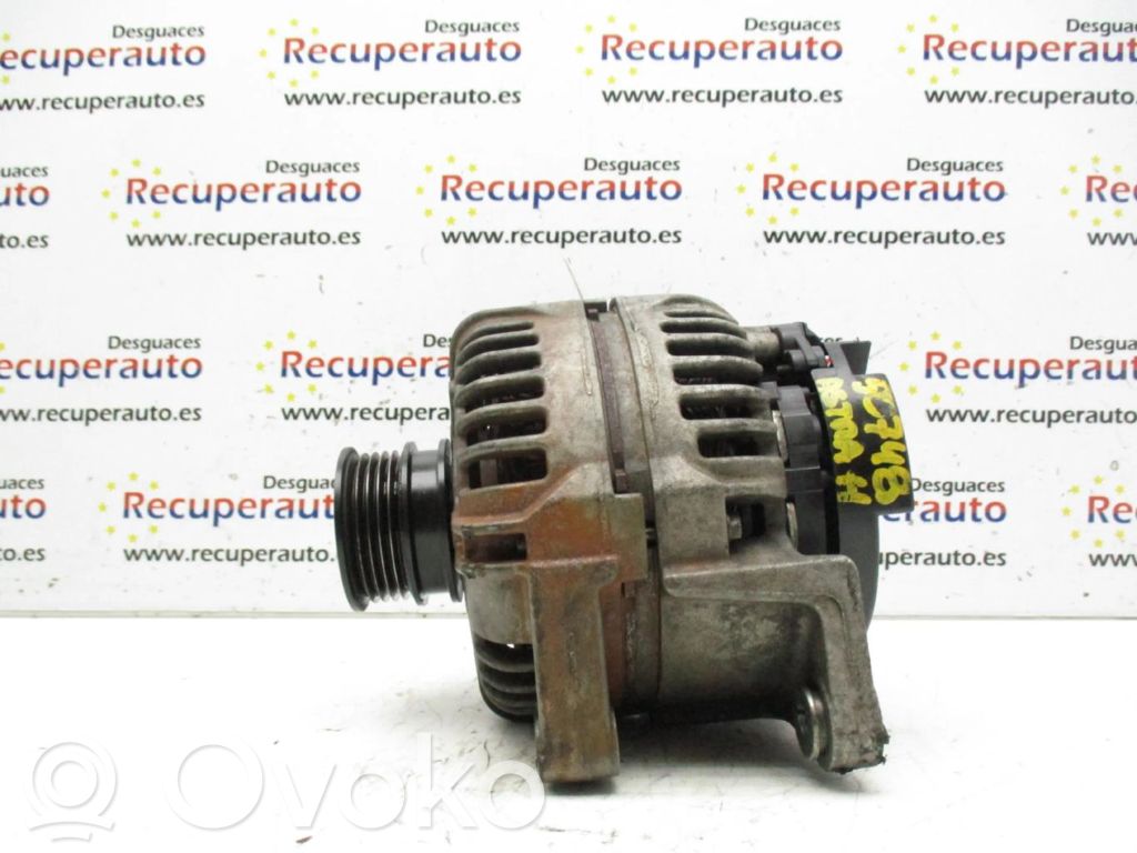 Opel Astra H Alternator 