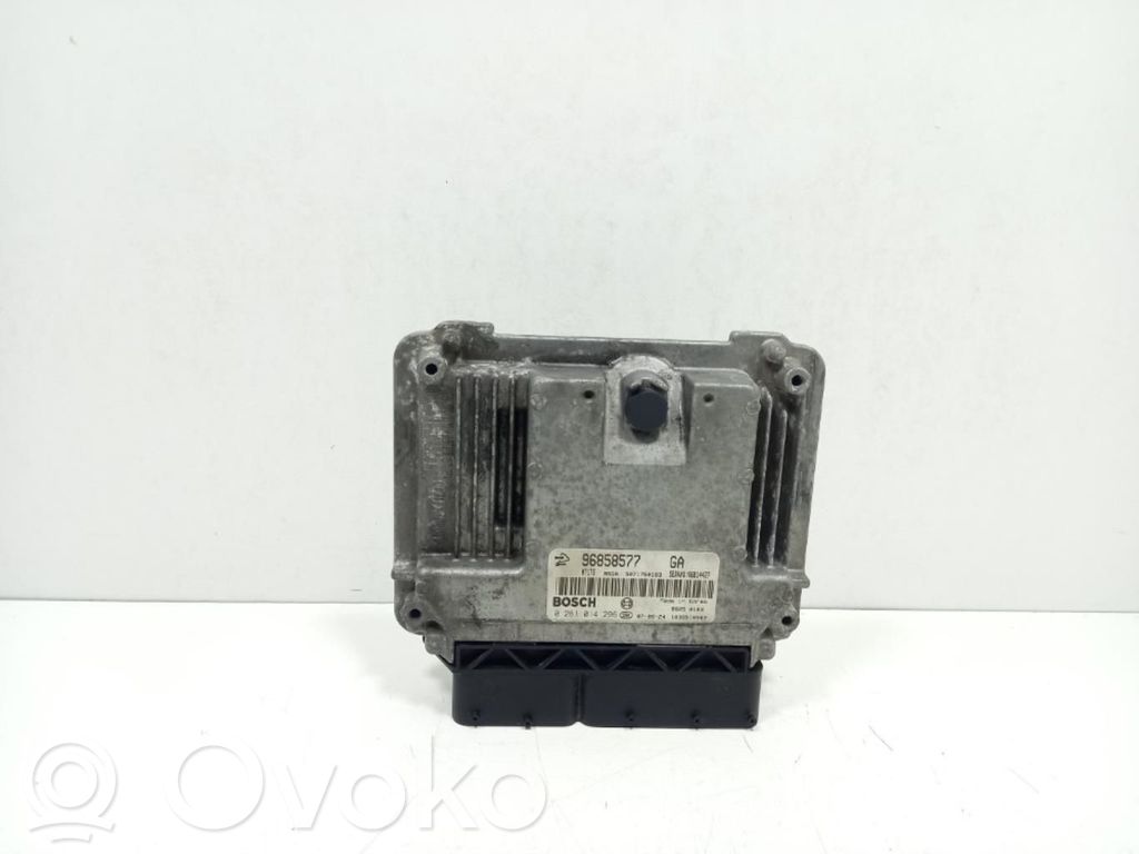 Unidad de control/módulo ECU del motor   96858577