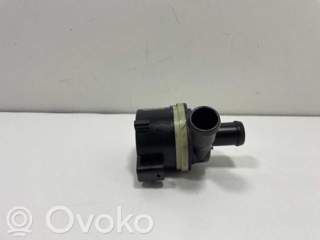 Opel Astra J Bomba de agua 