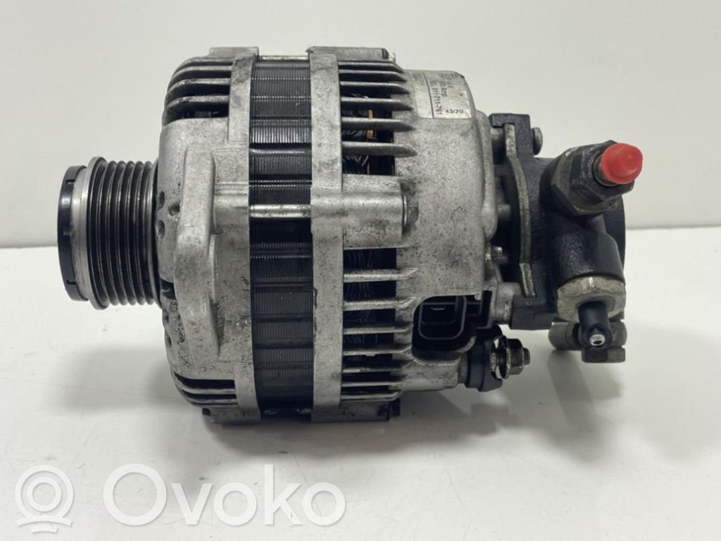 Opel Astra H Alternator 