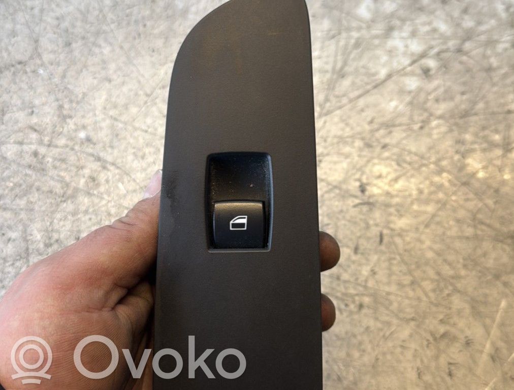 BMW 1 E81 E87 Electric window control switch 