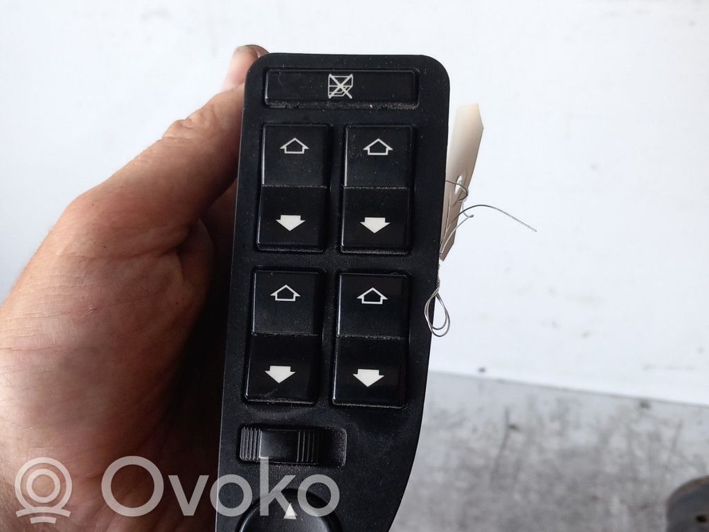 BMW 5 E39 Electric window control switch 