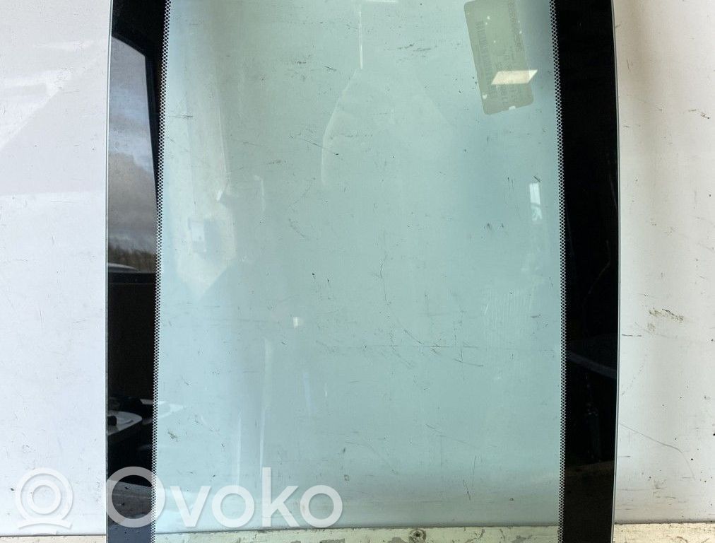 Takaoven ikkunalasi