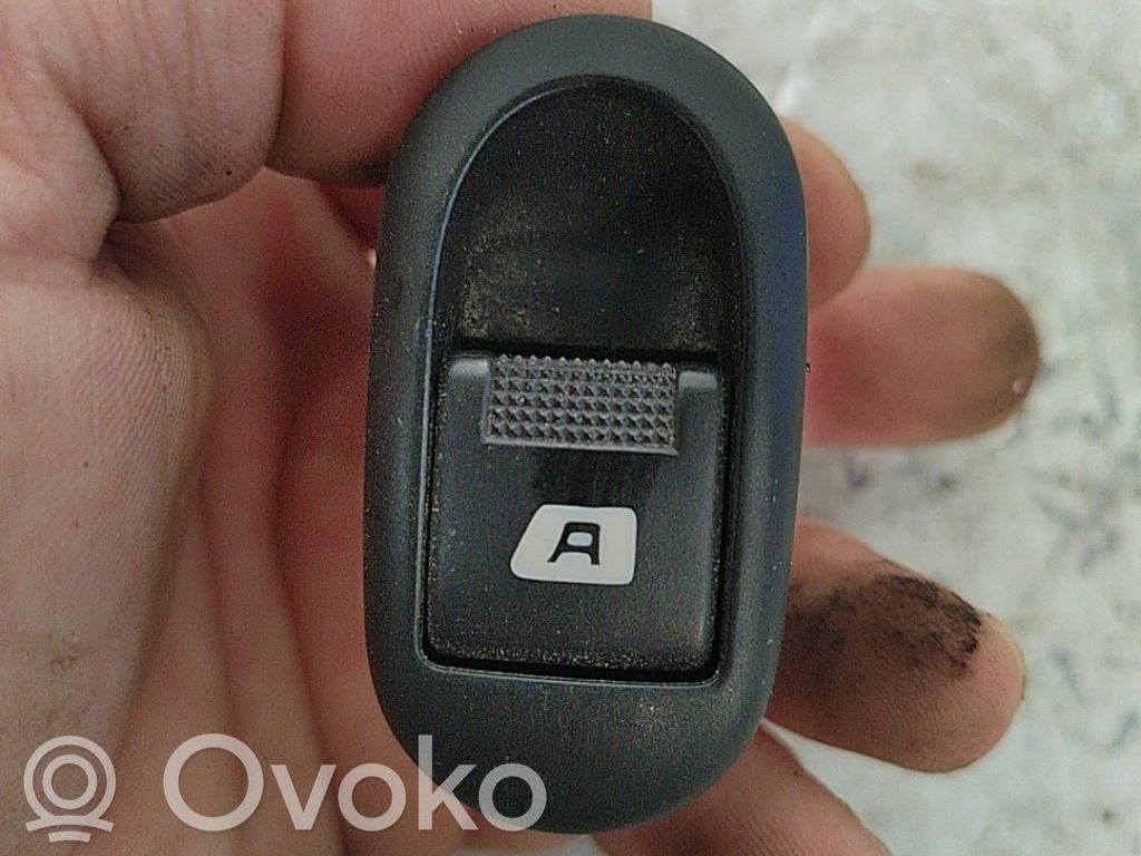 Citroen C2 Electric window control switch 