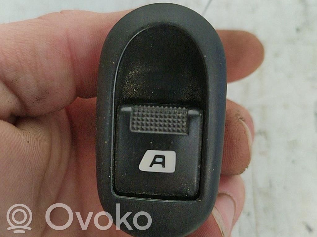 Citroen C2 Electric window control switch 
