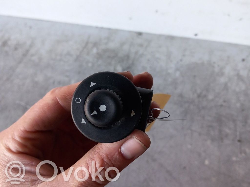 Citroen C3 Interruptor del espejo lateral 