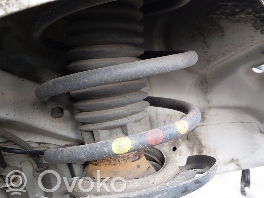 Citroen C3 Etuiskunvaimennin kierrejousella 