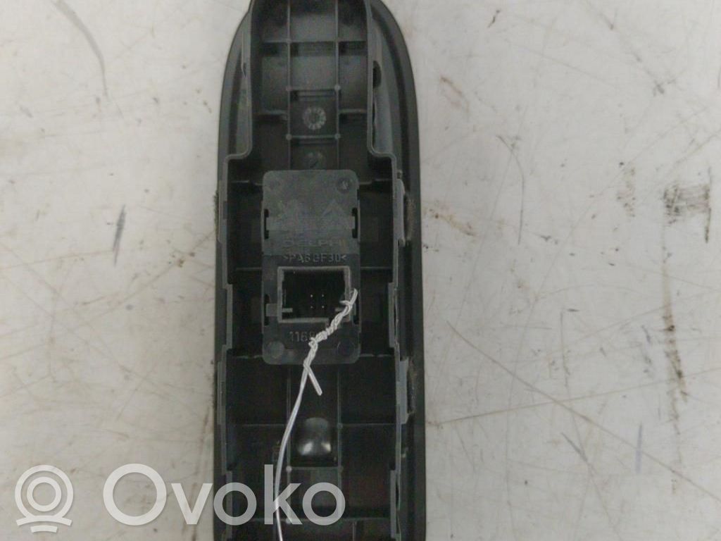 Electric window control switch   649029