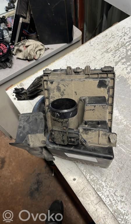 Air filter box