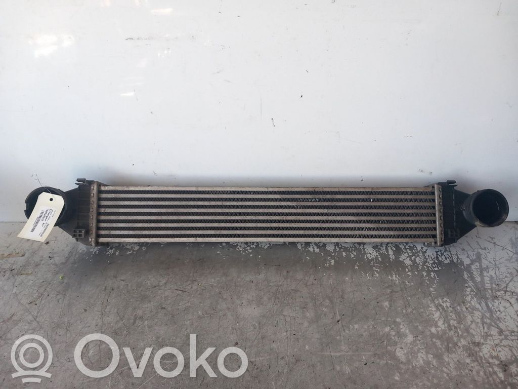 Mercedes-Benz A W169 Chłodnica powietrza doładowującego / Intercooler 