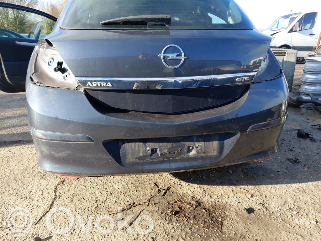 Opel Astra H Parachoques 