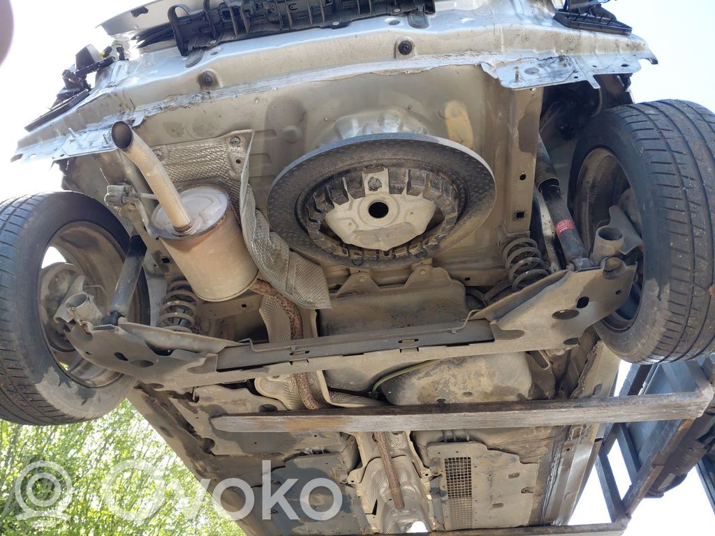 Renault Clio IV Juego de montaje de la suspensión trasera 