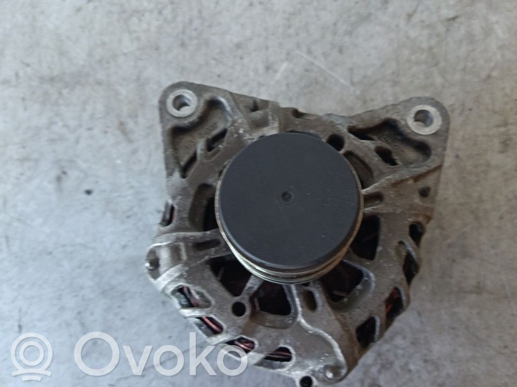 Renault Clio IV Ģenerators 