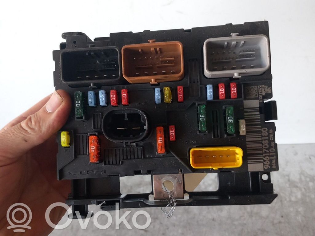 Peugeot 207 BSM Control unit 