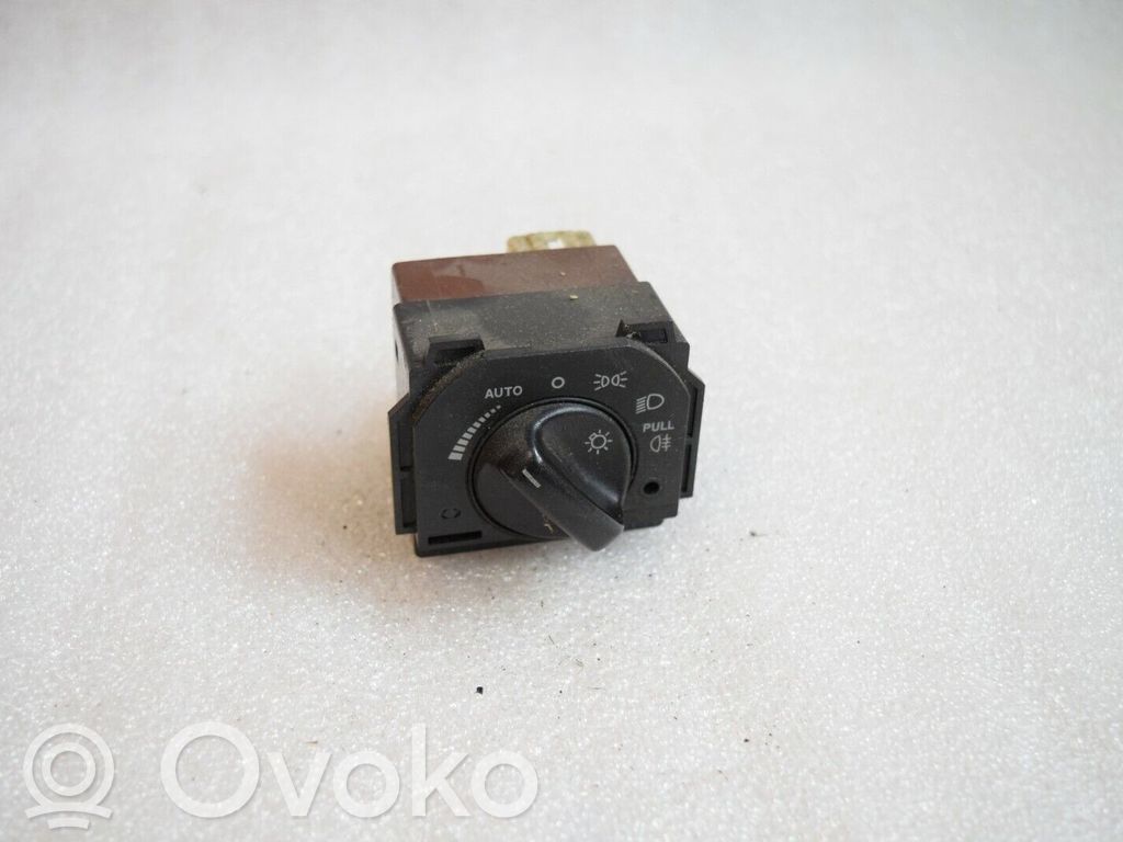 Jaguar S-Type Light switch 