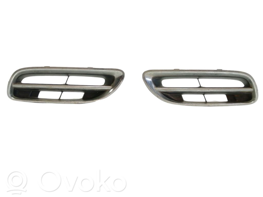 Nissan Micra Kühlergrill 
