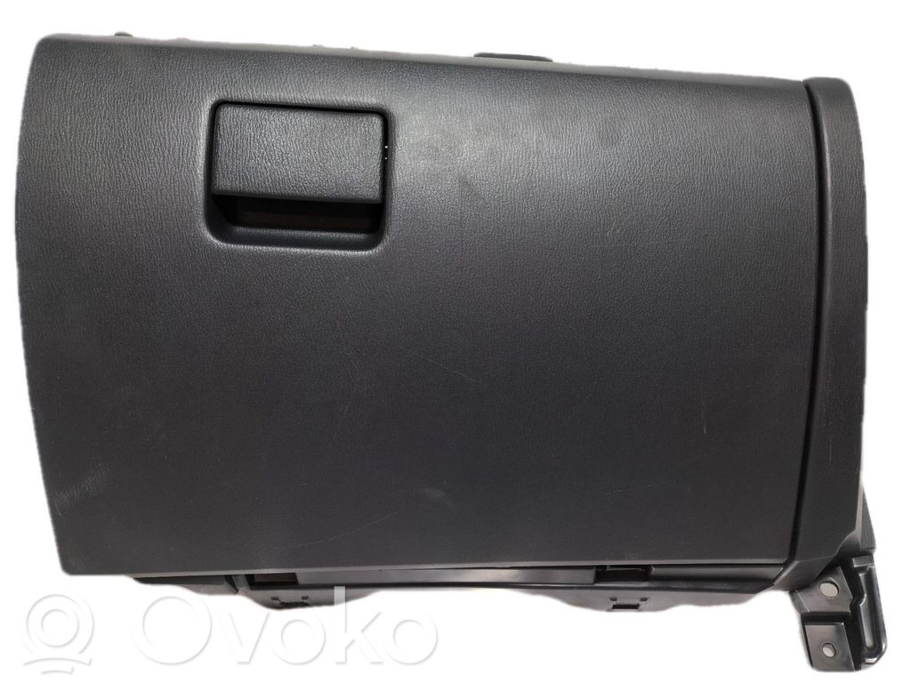 Mazda 3 III Handschuhfach 