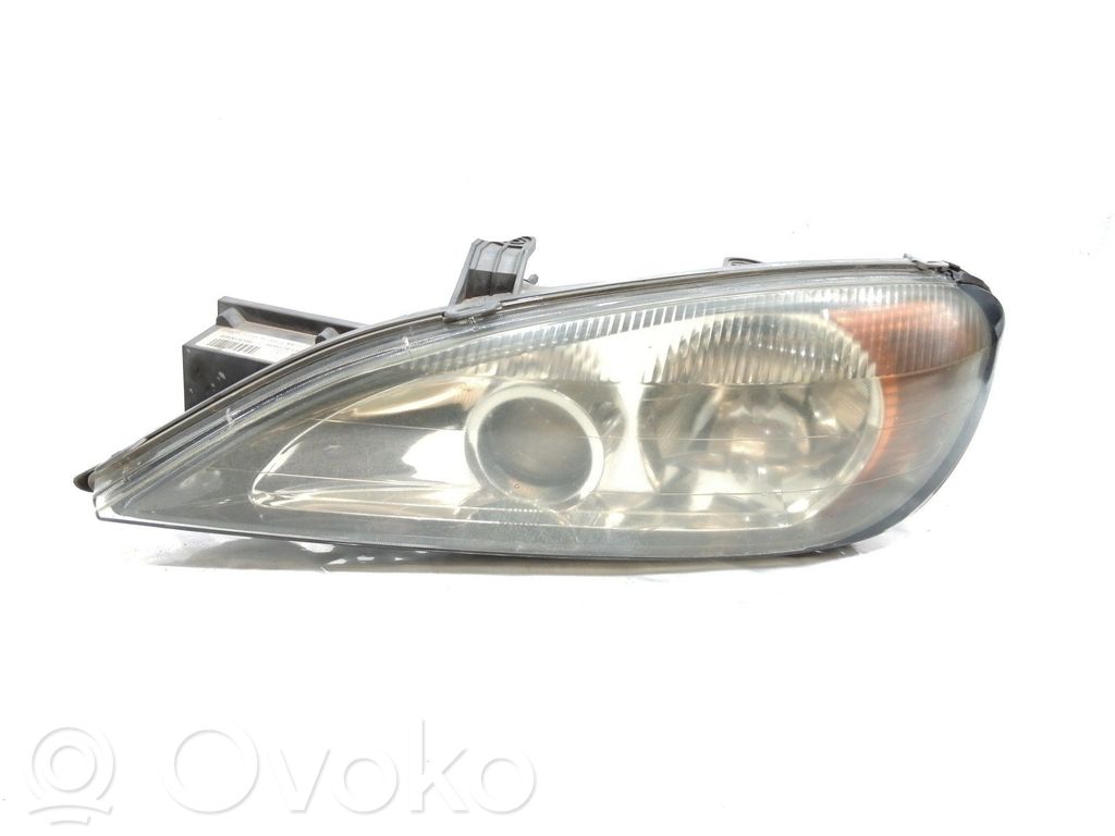 Nissan Primera Lampa przednia 