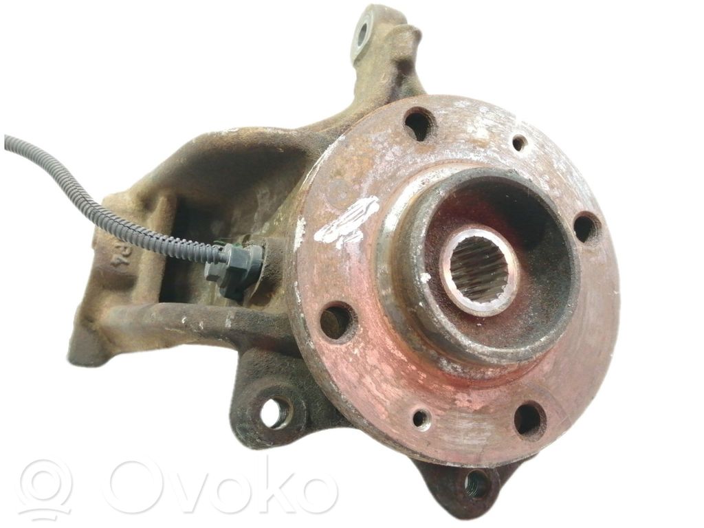 Front wheel hub spindle knuckle