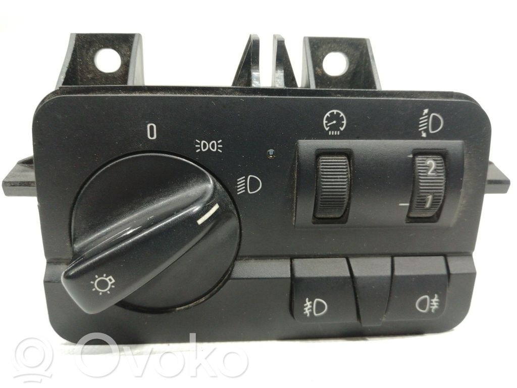 Panelės apšvietimo reguliavimo jungtukas   61319133015,086480050