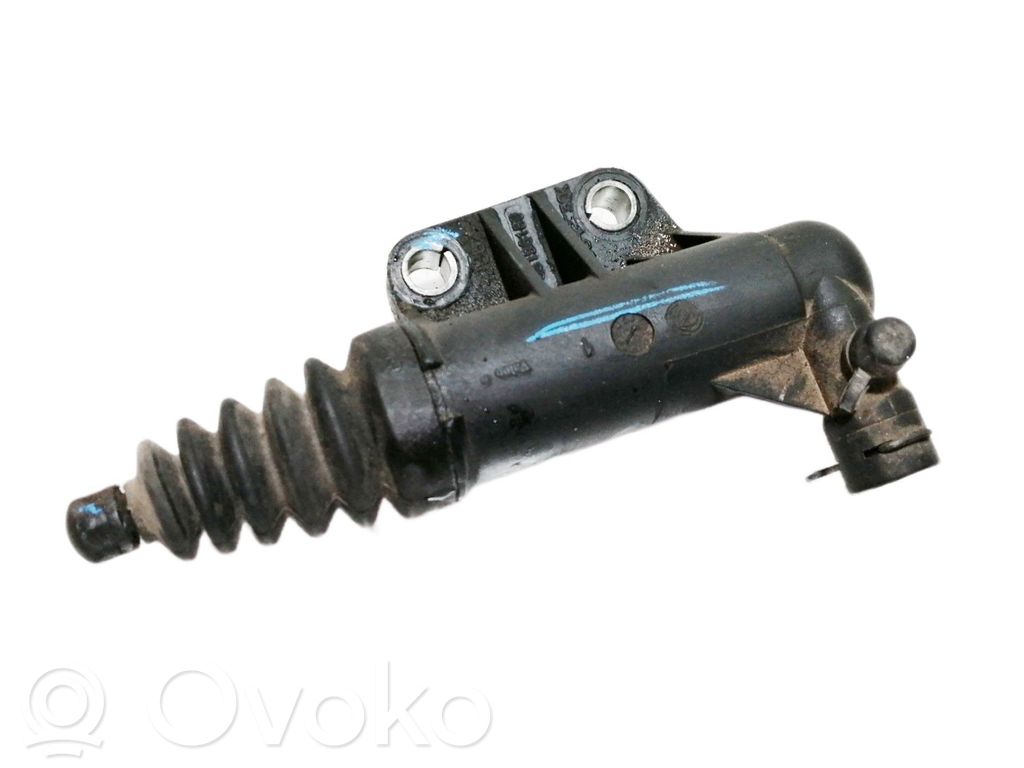 Kytkimen apusylinteri   55196189