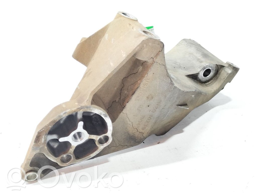Land Rover Range Rover Sport L320 Supporto di montaggio del motore 