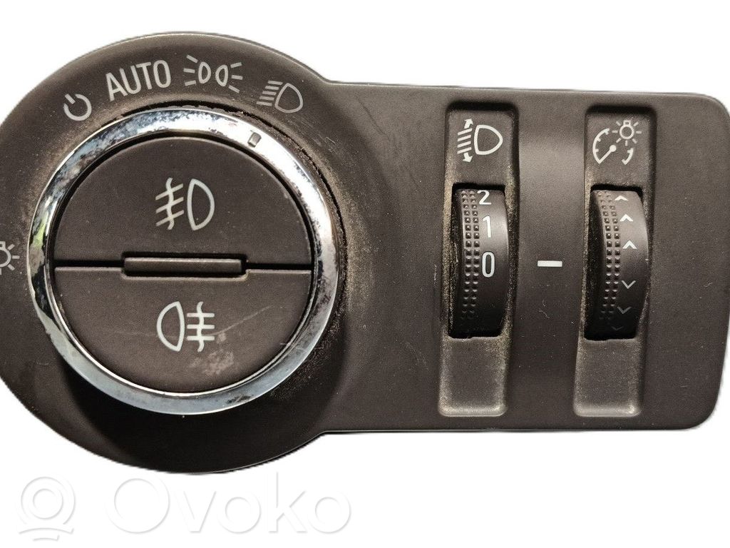 Panel lighting control switch   13268720,251775