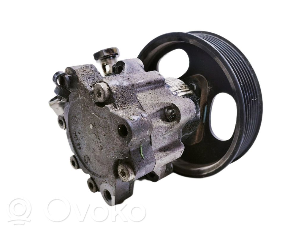 Audi A8 S8 D3 4E Power steering pump 