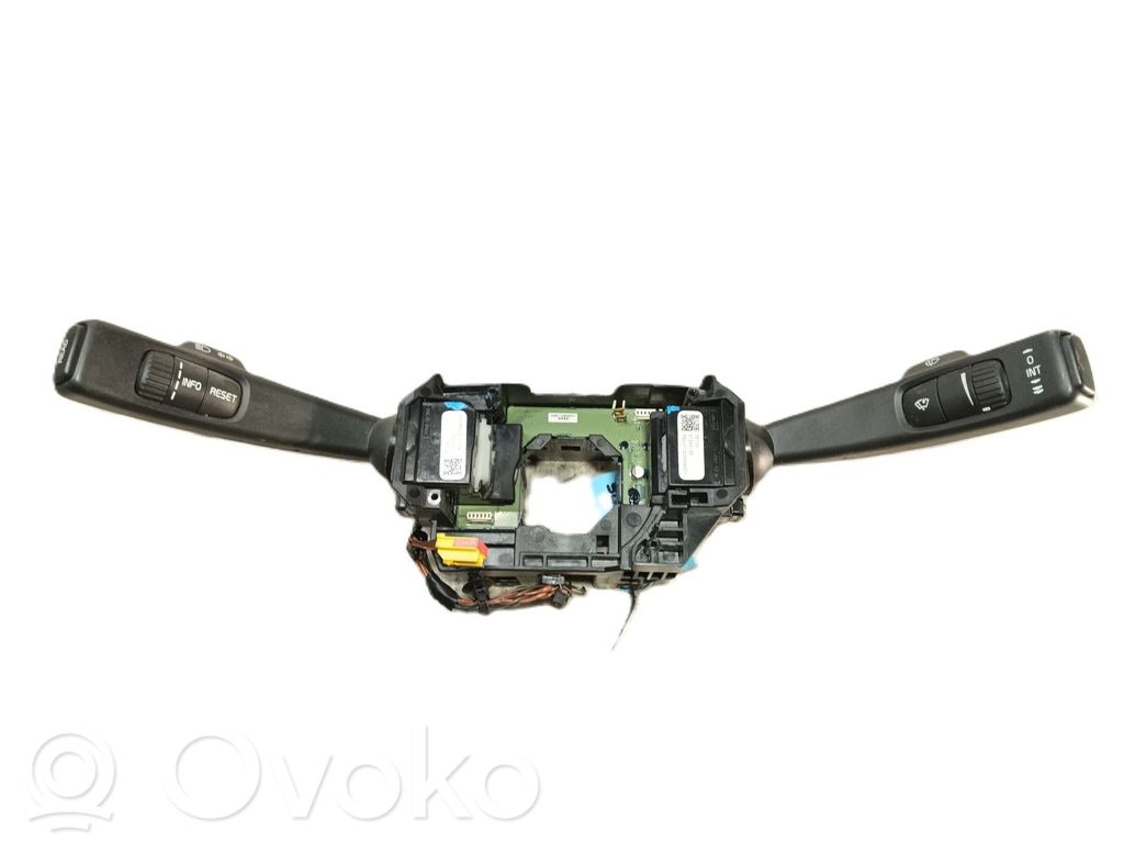 Volvo S60 Interruptor de control multifunción 