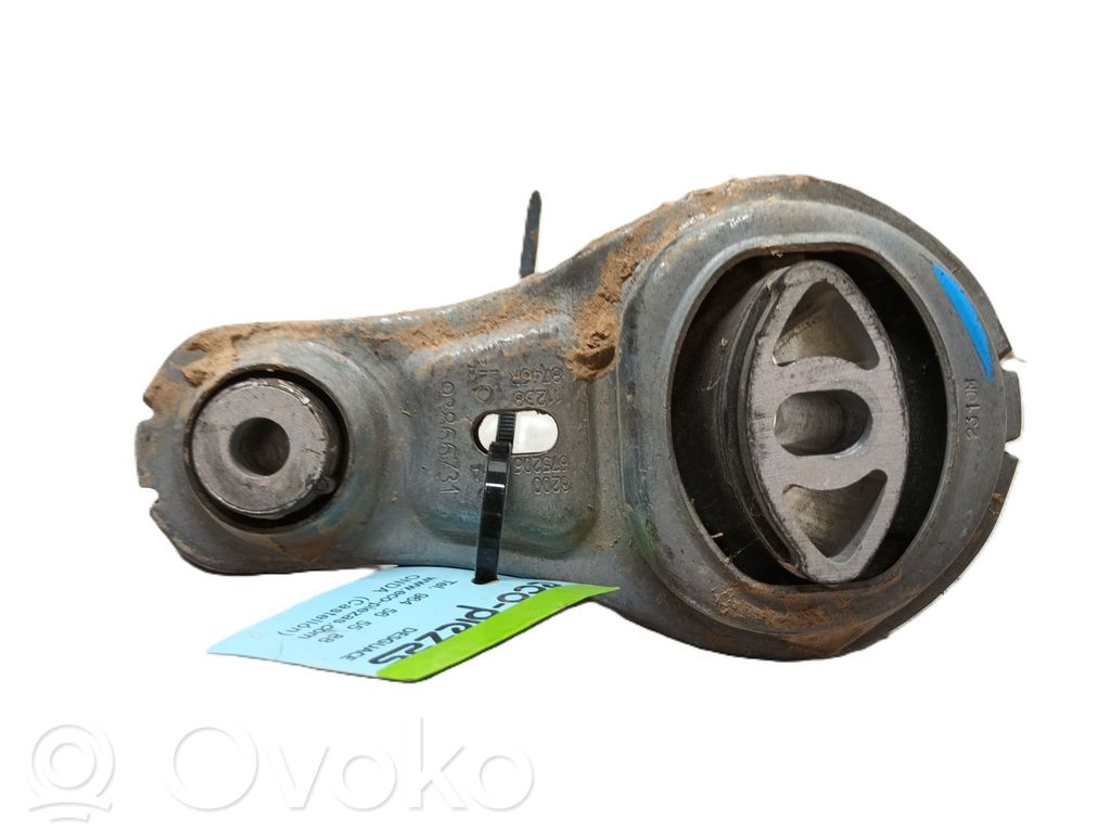 Moottorin kiinnikekorvake   8200675206,112388746R