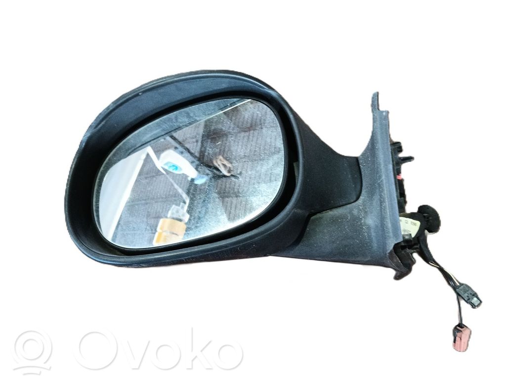 Elektryczne lusterko boczne drzwi przednich   8149RV,S188030295