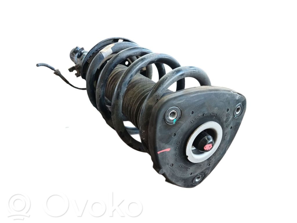 Lynk & co 01 Ammortizzatore anteriore con molla elicoidale 
