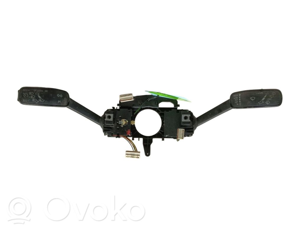 Seat Leon (5F) Palanca de intermitentes 