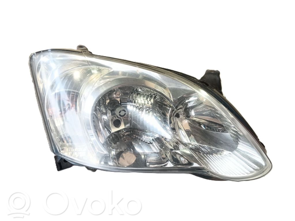 Toyota Corolla Verso E121 Headlight/headlamp 
