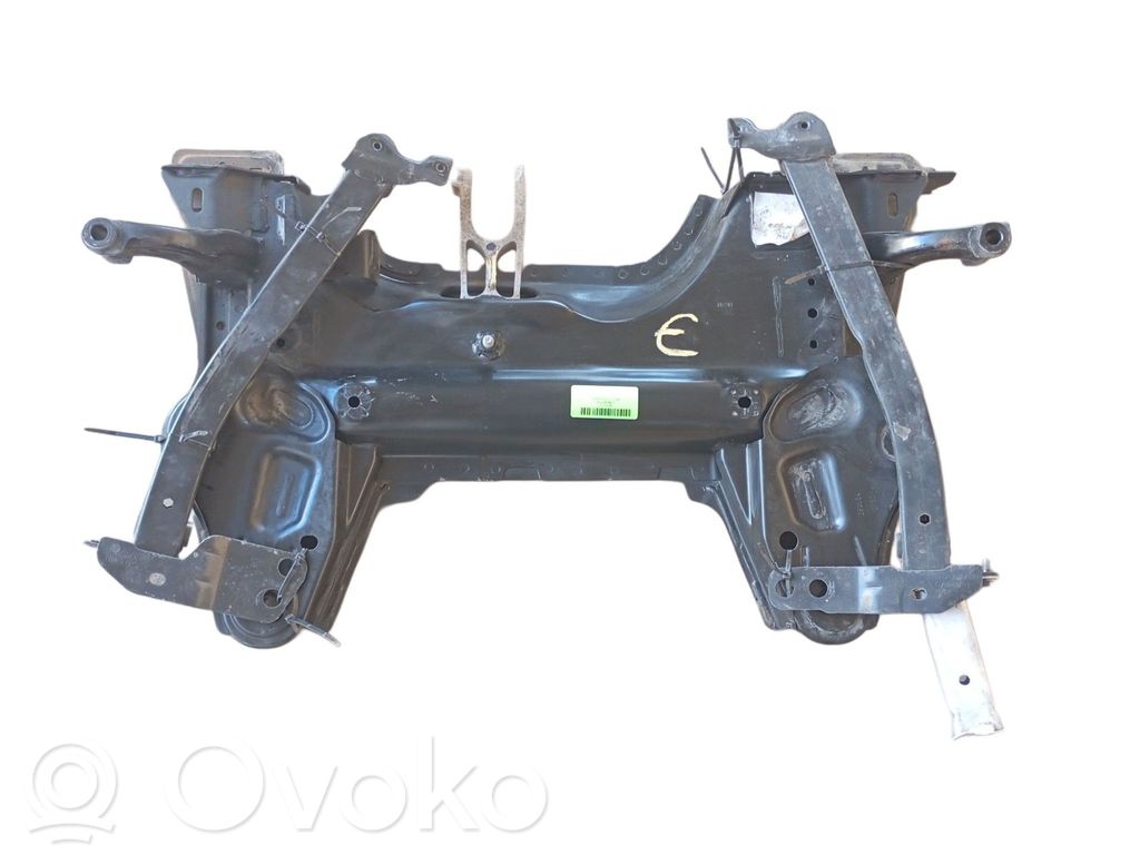 Opel Corsa F Priekinis traversas 